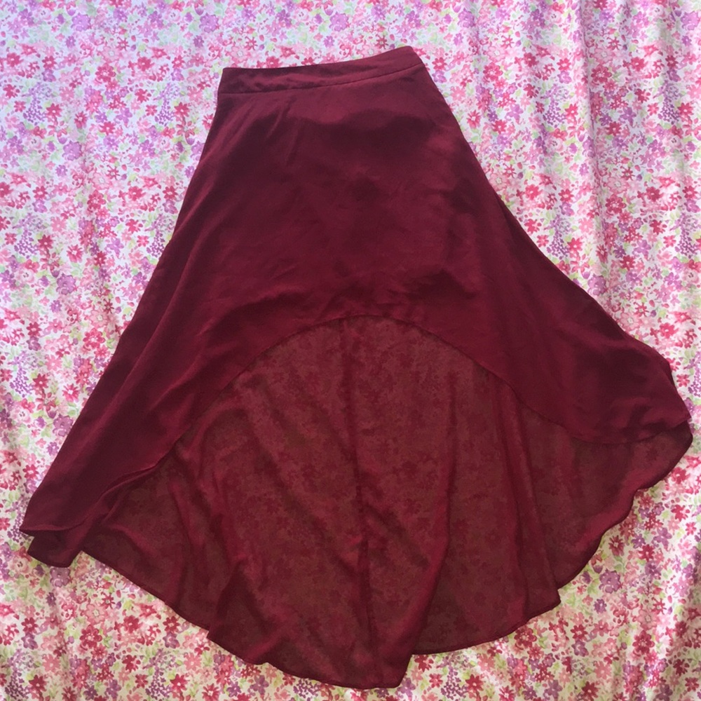 Forever 21 maroon lacy skirt